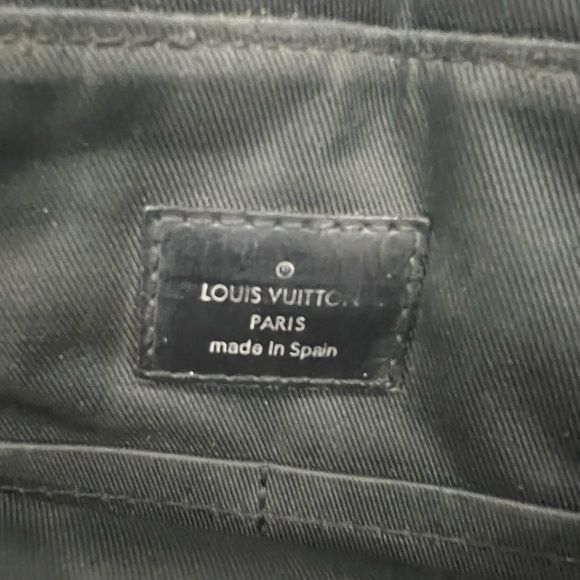 Louis Vuitton Monogram Eclipse Explorer PM - Picture 12 of 16